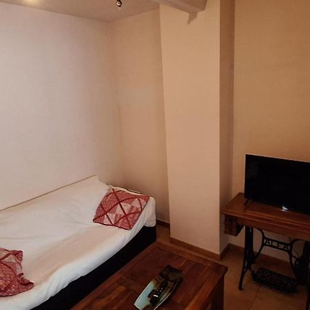 Apartamentos Casa May 2 - Centro Benidorm- Solo Mayores De 30 Anos Y Familias Dış mekan fotoğraf